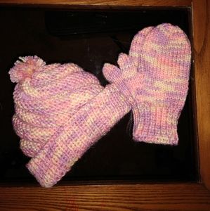 Hat and mittens